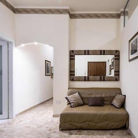 Arena-Center Luxury Apartment เวโรนา ภายนอก รูปภาพ