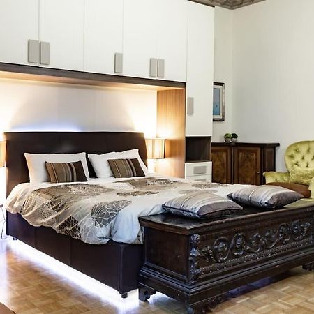 Arena-Center Luxury Apartment เวโรนา ภายนอก รูปภาพ