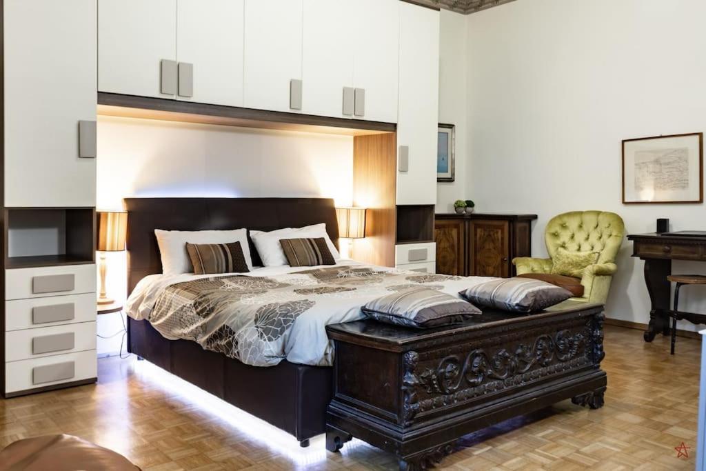 Arena-Center Luxury Apartment เวโรนา ภายนอก รูปภาพ